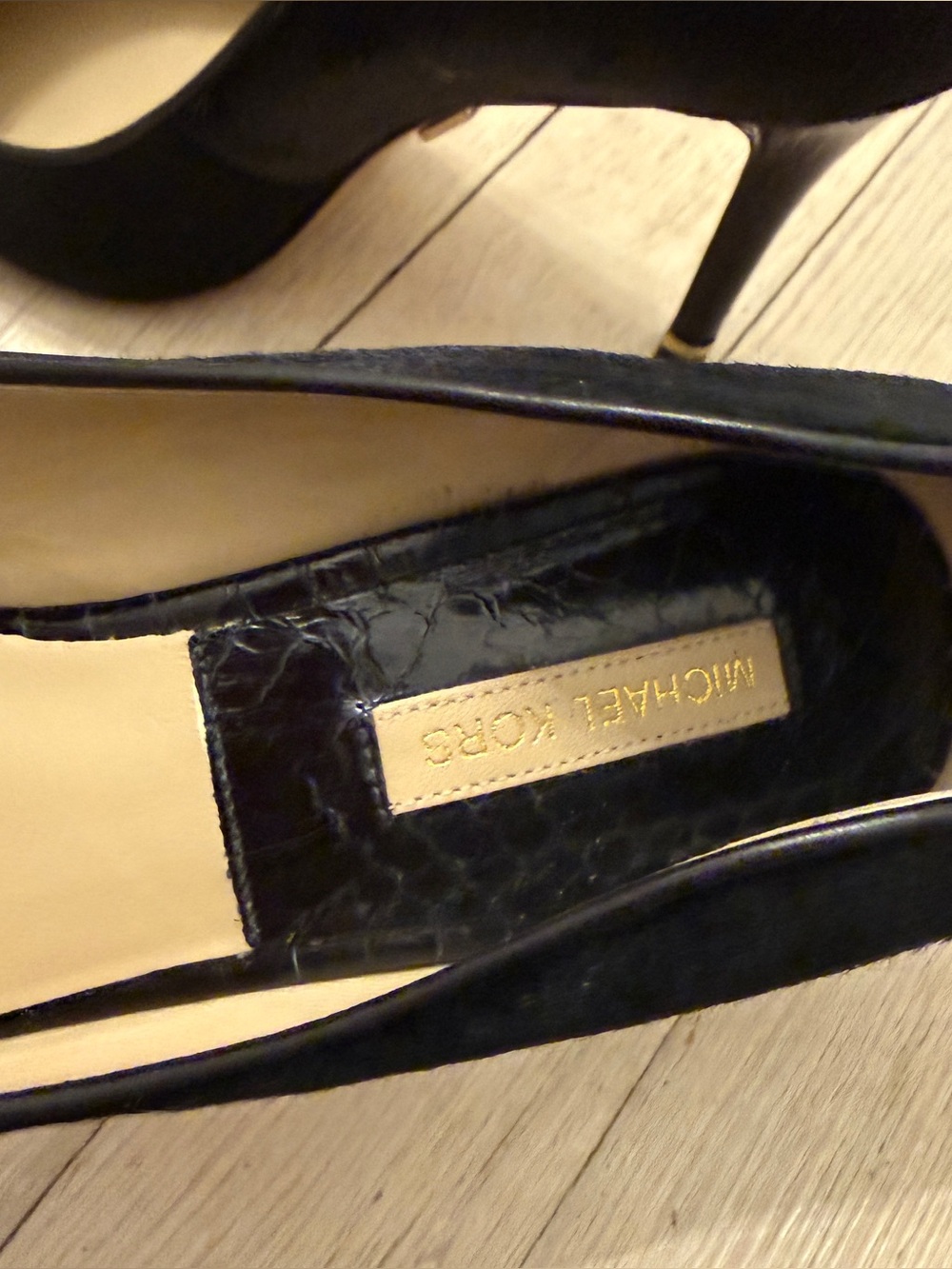 MICHAEL KORS Women’s Black Calf Hair Pointed Toe Stiletto Pumps Heels 37.5 7.5 - Picture 6 of 7